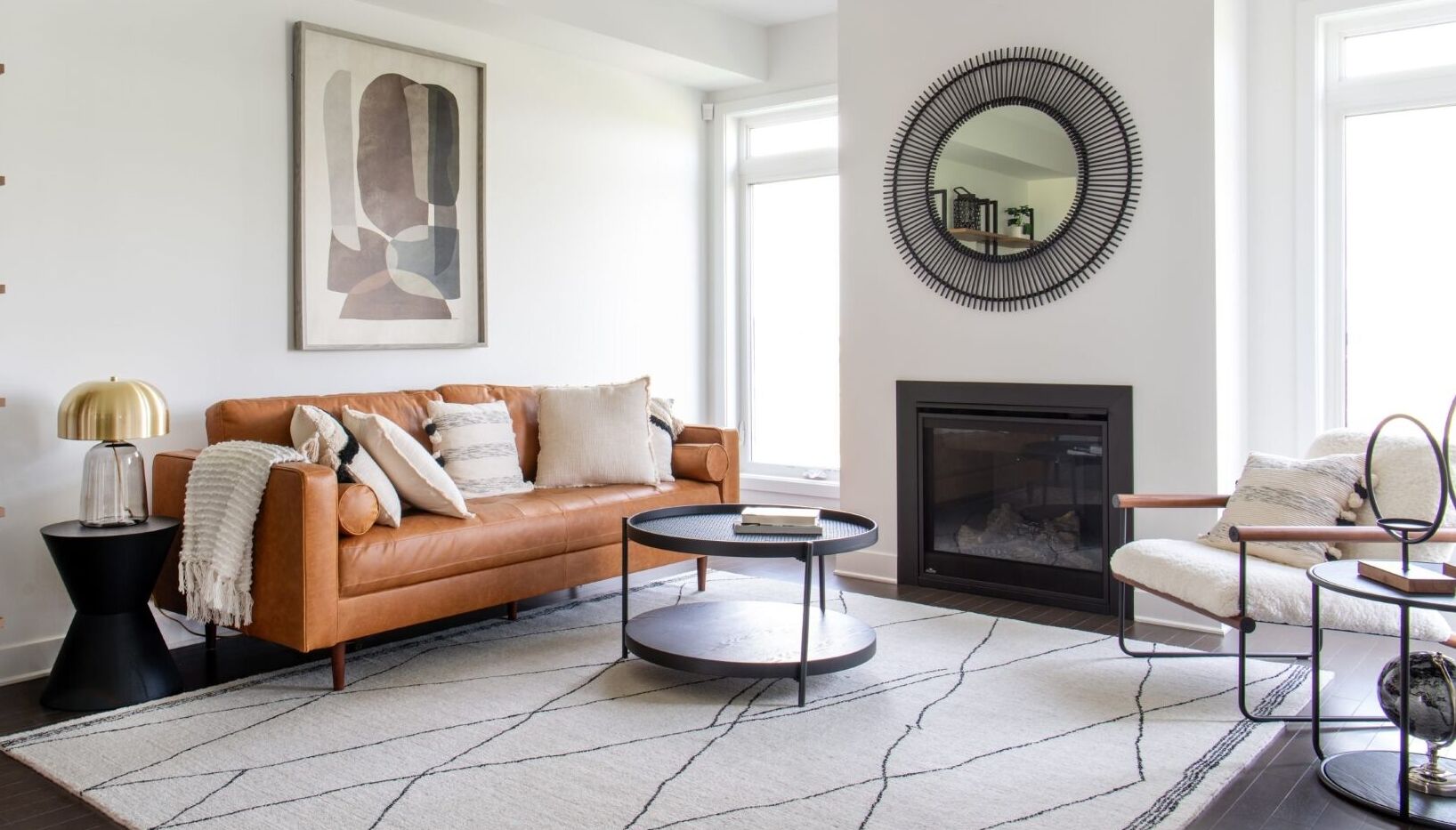 Discovery Livingroom - Urbandale Construction